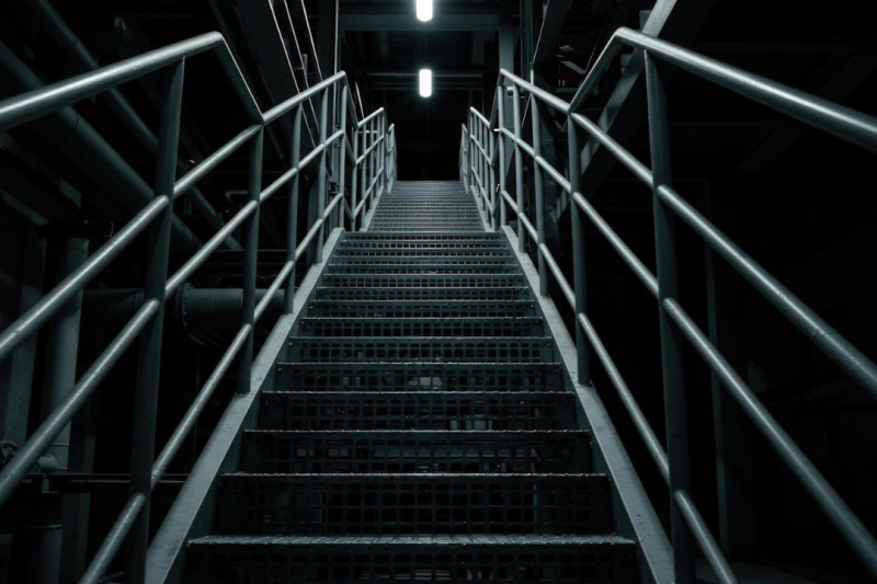 Como Escolher a Escada Metálica Perfeita para Projetos Residenciais e Necessidades Específicas