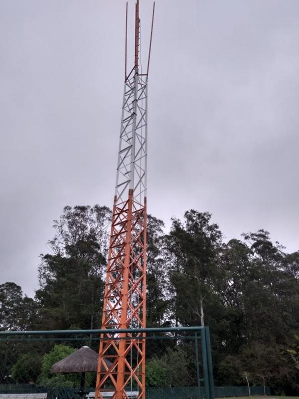 Empresa de montagem de torres telecomunicações