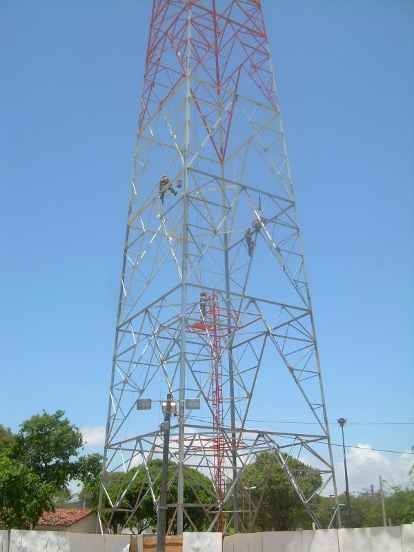 Empresa de montagem de torres transmissão