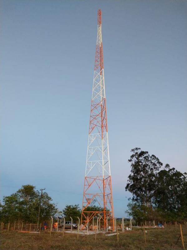 Estrutura metalica de torre