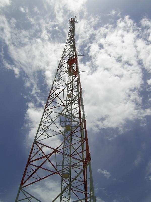 Projeto de torres metálicas