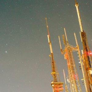 Balizamento noturno para torres: iluminação para prevenir acidentes aéreos Balizamento noturno para torres: iluminação para prevenir acidentes aéreos