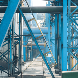 Saiba tudo sobre as vantagens das passarelas metálicas para obras e indústrias Saiba tudo sobre as vantagens das passarelas metálicas para obras e indústrias
